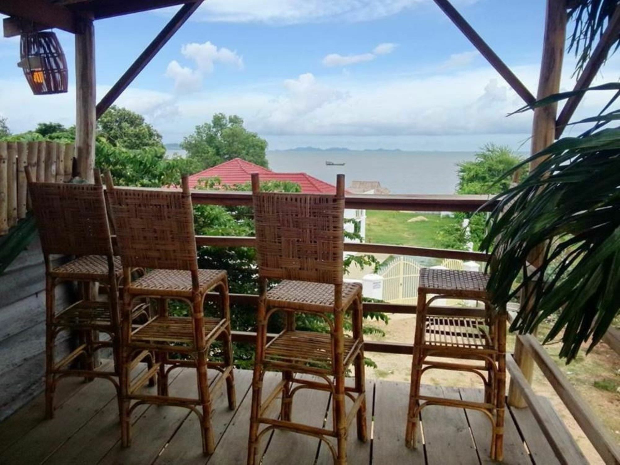 Bed and Breakfast Kepmandou Lounge-Bar Экстерьер фото