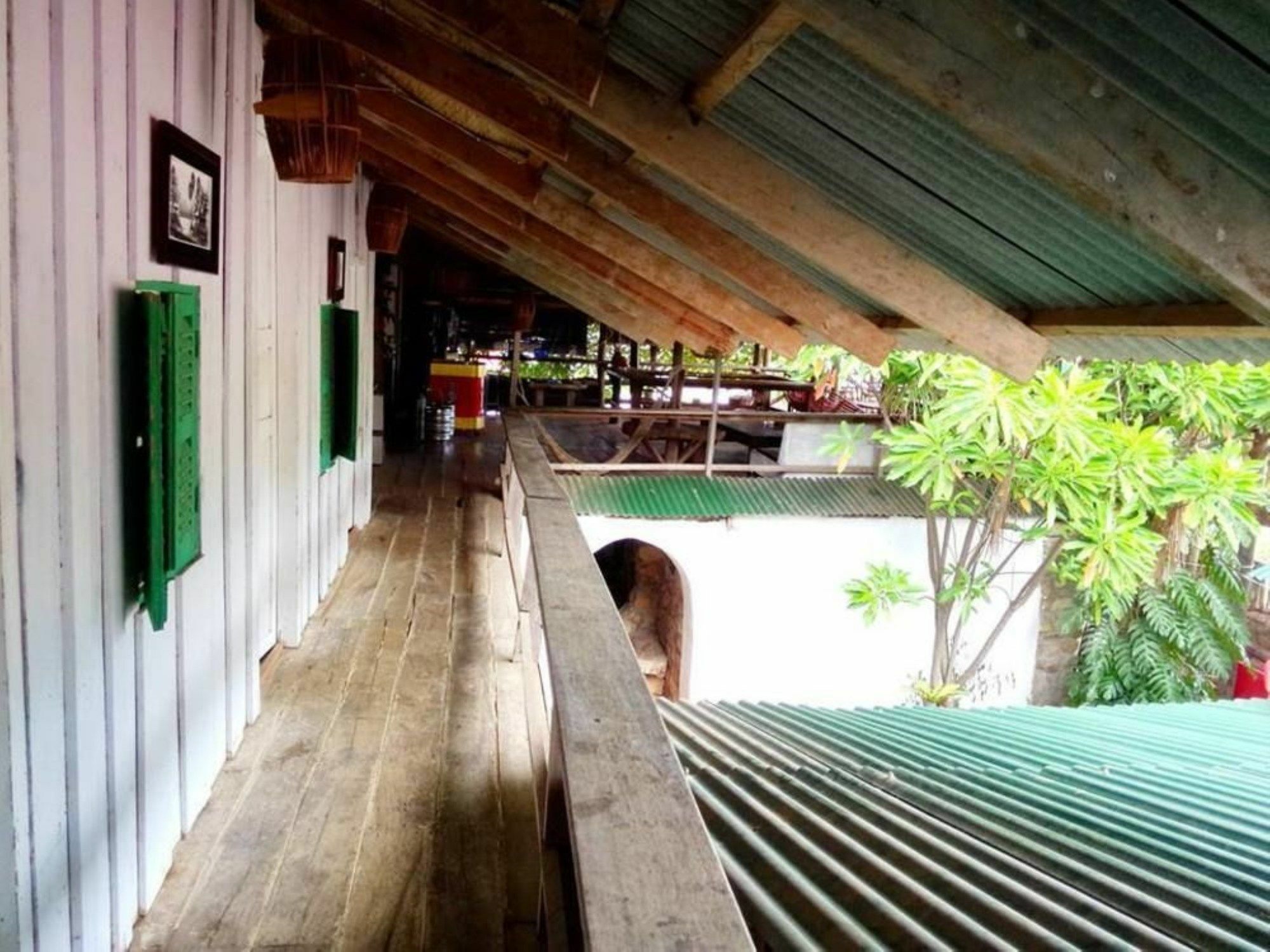 Bed and Breakfast Kepmandou Lounge-Bar Экстерьер фото